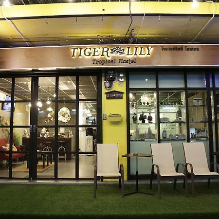 Tiger Lily Hostel Bangkok Extérieur photo