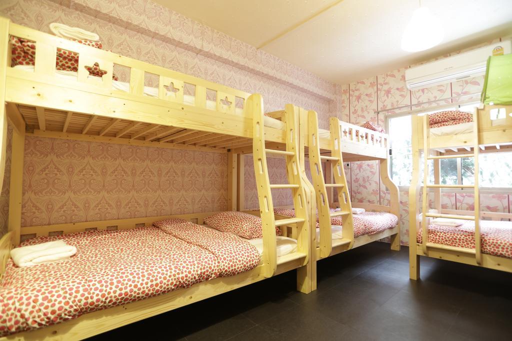 Tiger Lily Hostel Bangkok Chambre photo