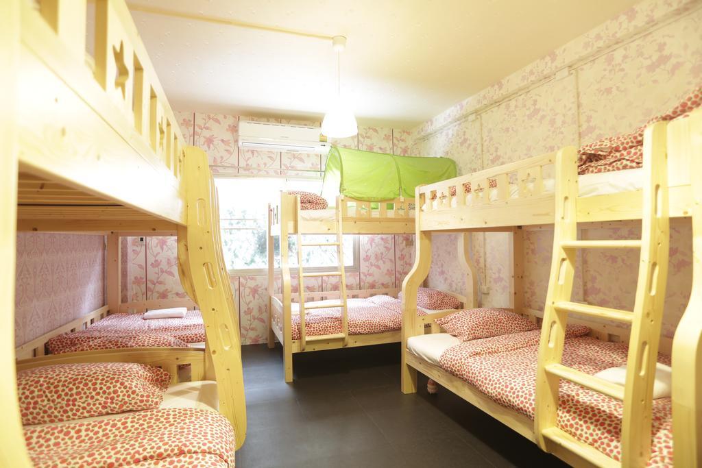Tiger Lily Hostel Bangkok Chambre photo
